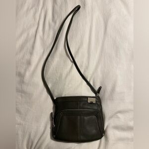 Elegant Olive Green Leather Crossbody Bag